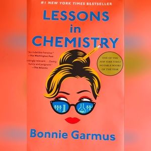 Lessons in Chemistry Hardback